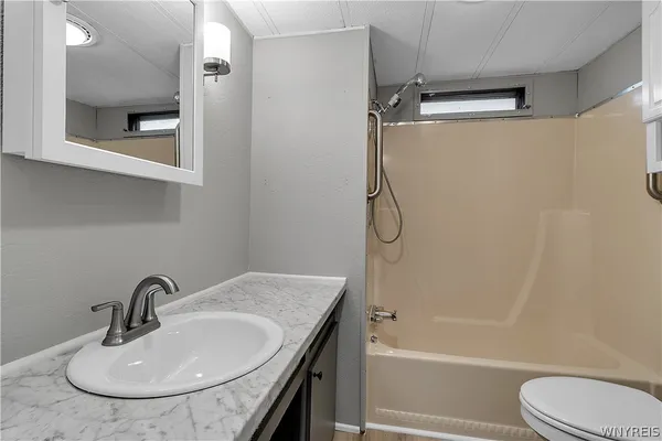 $74,900 | 19 Lakewood Village, Shelby, NY 14103