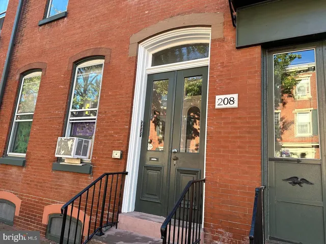 a view of front door of the house