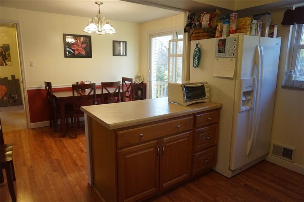1613 McCully Road Castle Shannon, PA 15234 - Photo 4 of 22 Gallery Image 4