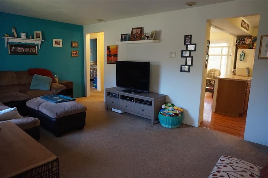 1613 McCully Road Castle Shannon, PA 15234 - Photo 10 of 22 Gallery Image 10