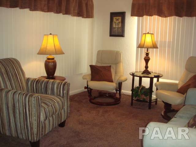 307 Barbara Road Pekin, IL 61554 - Photo 3 of 15 Gallery Image 3
