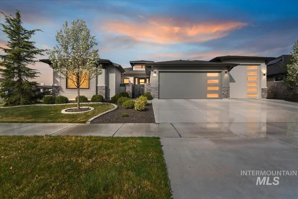 $895,000 | 665 South Aspen Lakes Way, Star, ID 83669