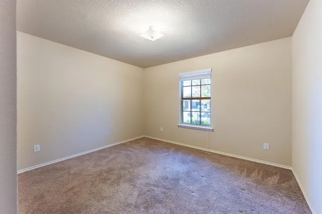 $324,900 | 216 Chimney Rock Drive, Waxahachie, TX 75167