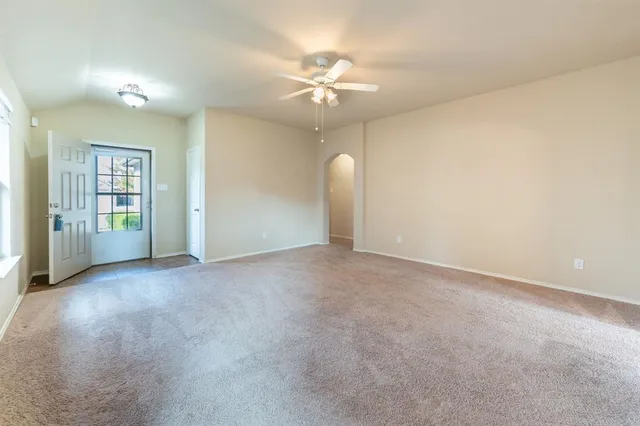 $324,900 | 216 Chimney Rock Drive, Waxahachie, TX 75167