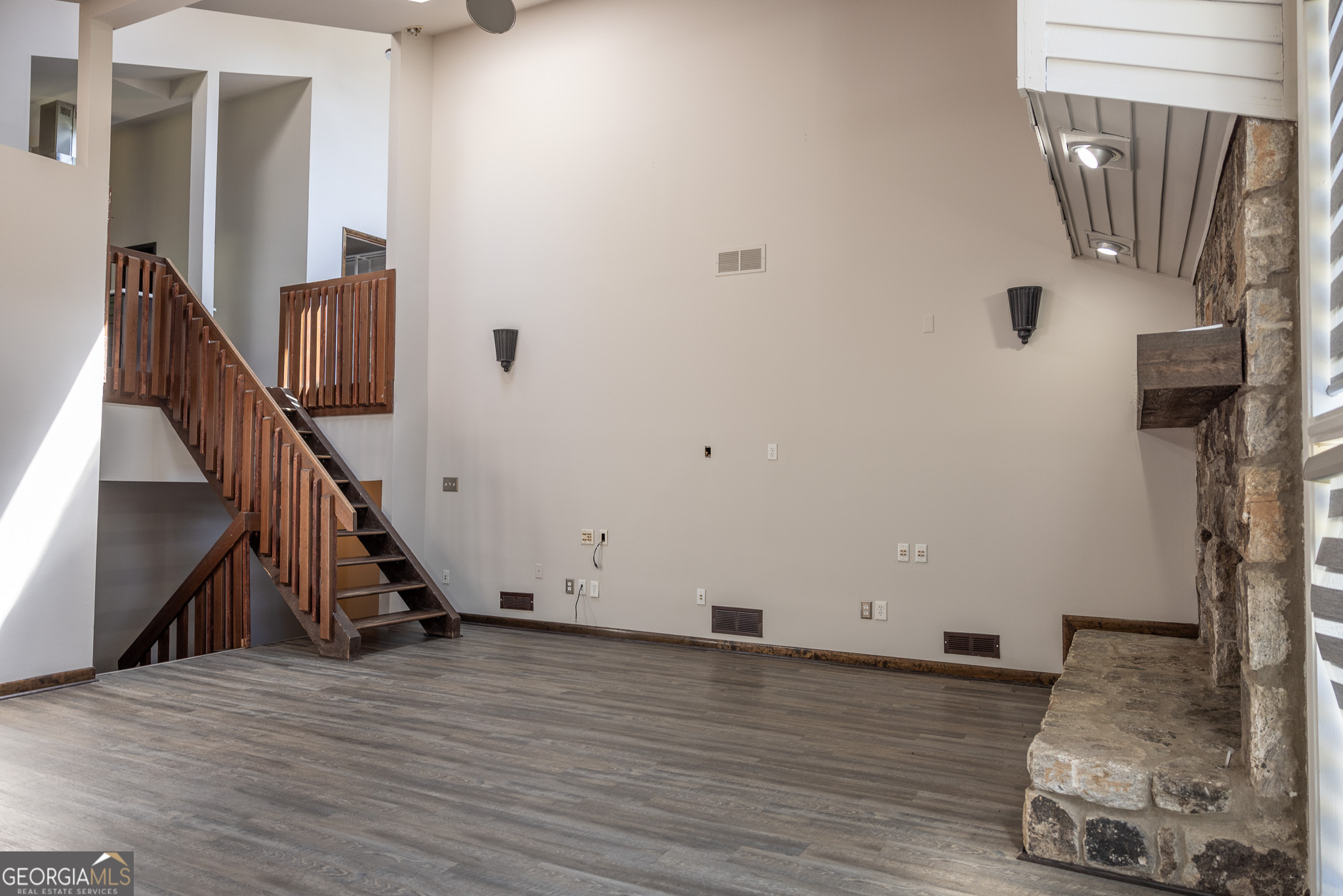 4053 Spalding Hollow Northwest Peachtree Corners, GA 30092 - Photo 11 of 54