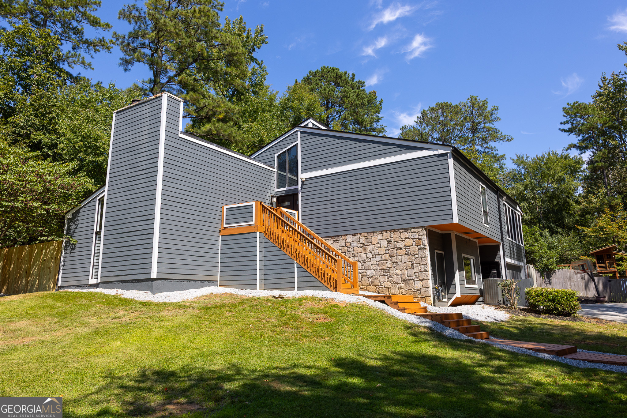 4053 Spalding Hollow Northwest Peachtree Corners, GA 30092 - Photo 2 of 54