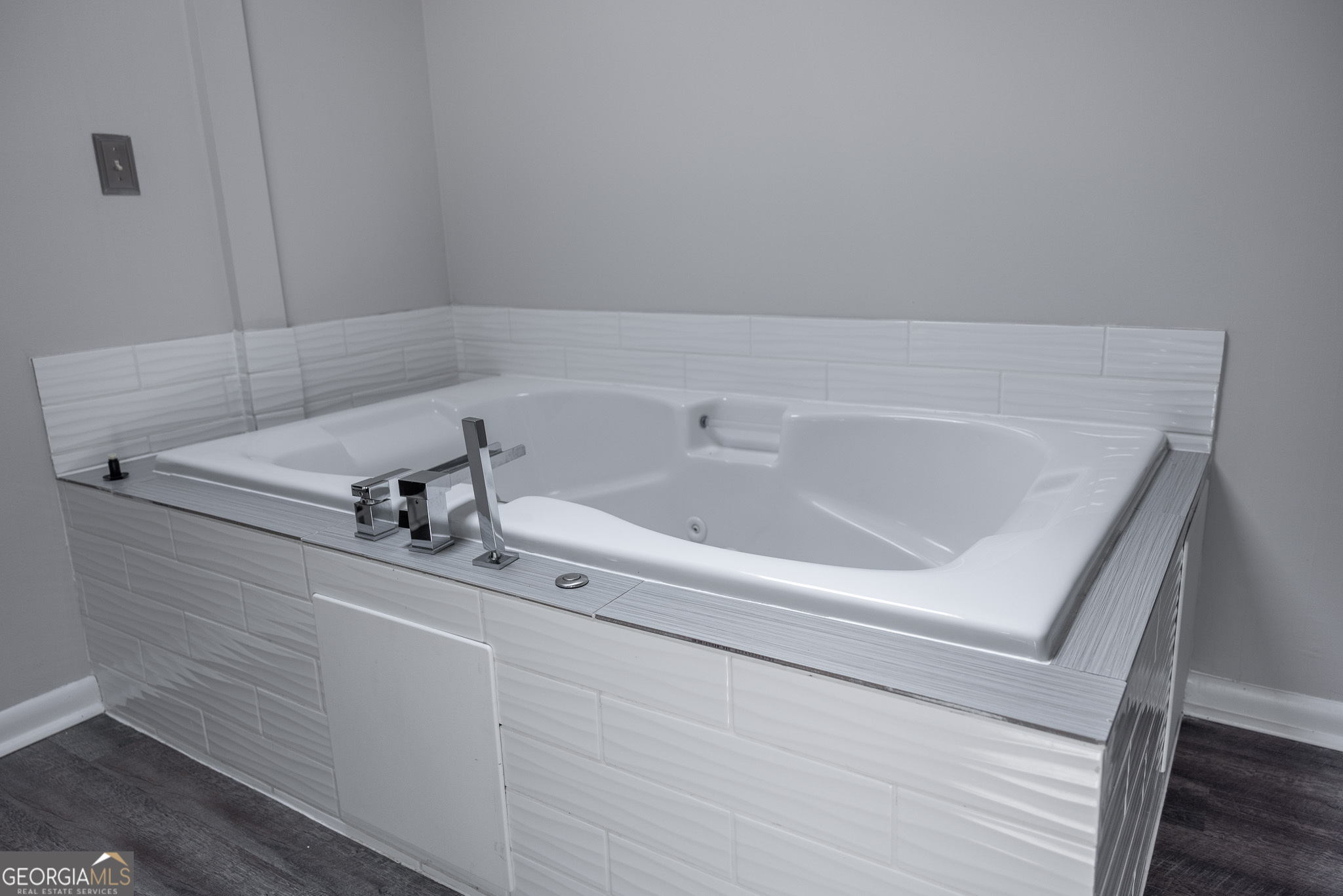 4053 Spalding Hollow Northwest Peachtree Corners, GA 30092 - Photo 25 of 54