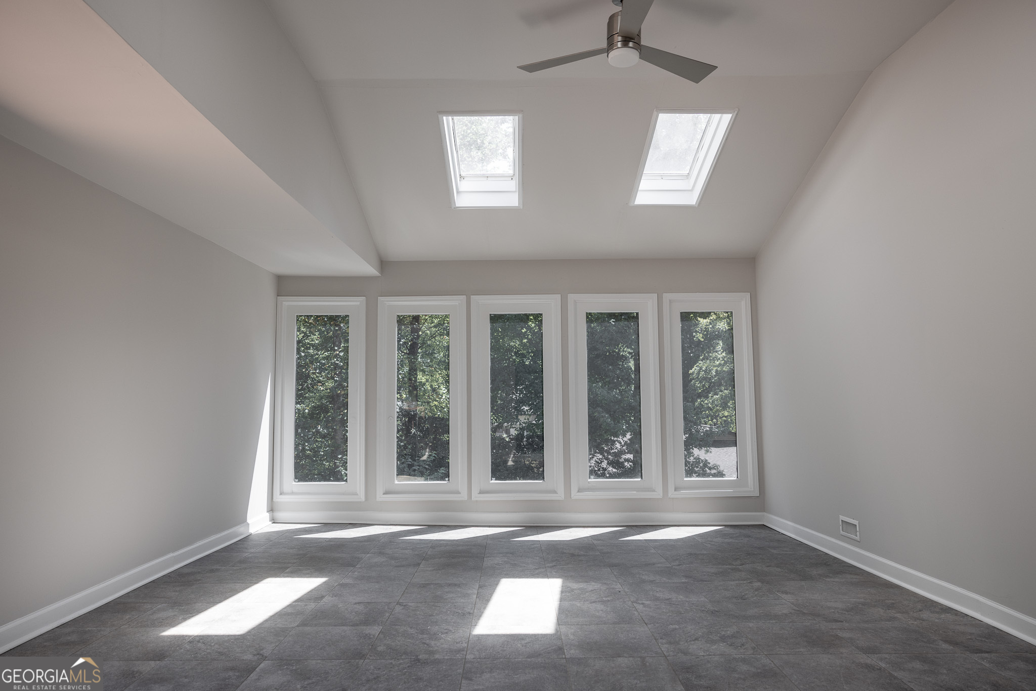 4053 Spalding Hollow Northwest Peachtree Corners, GA 30092 - Photo 30 of 54