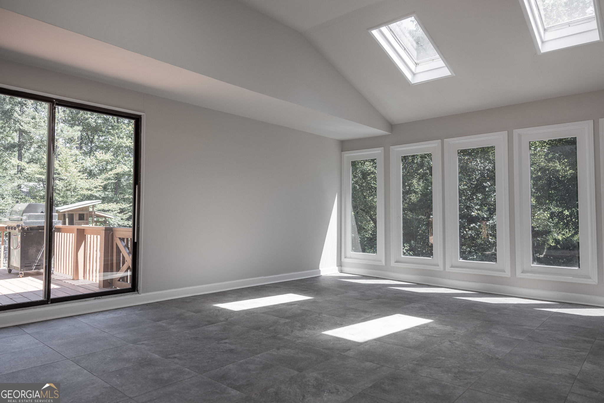 4053 Spalding Hollow Northwest Peachtree Corners, GA 30092 - Photo 31 of 54