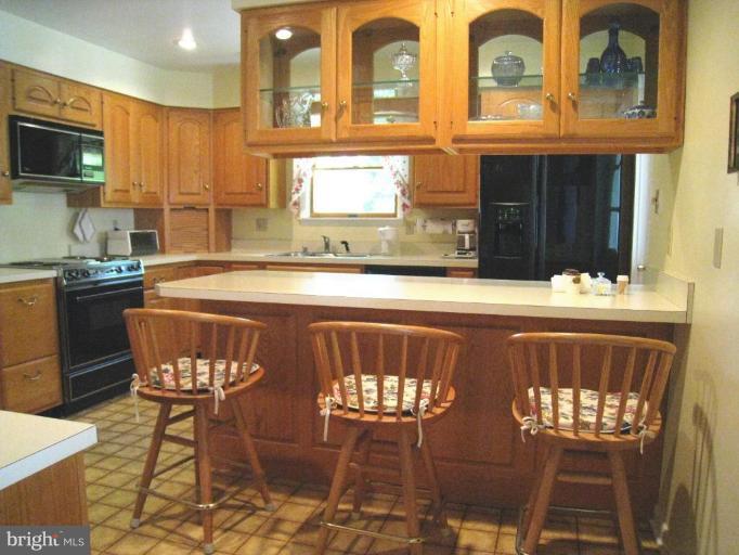 6105 Medora Road Linthicum Heights, MD 21090 - Photo 2 of 11 Kitchen