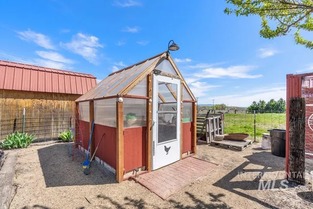 $785,000 | 6110 Highway 52, New Plymouth, ID 83655