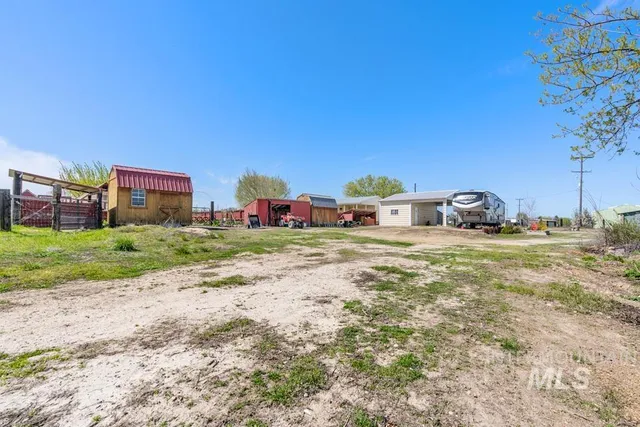 $785,000 | 6110 Highway 52, New Plymouth, ID 83655