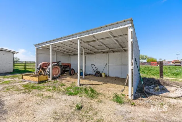 $785,000 | 6110 Highway 52, New Plymouth, ID 83655