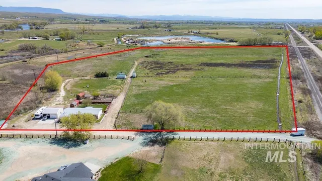 $785,000 | 6110 Highway 52, New Plymouth, ID 83655