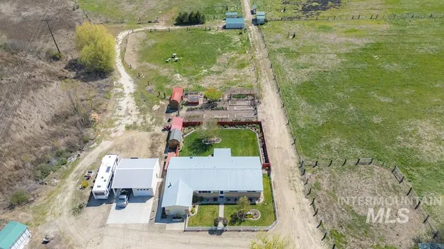 $785,000 | 6110 Highway 52, New Plymouth, ID 83655