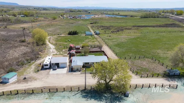 $785,000 | 6110 Highway 52, New Plymouth, ID 83655