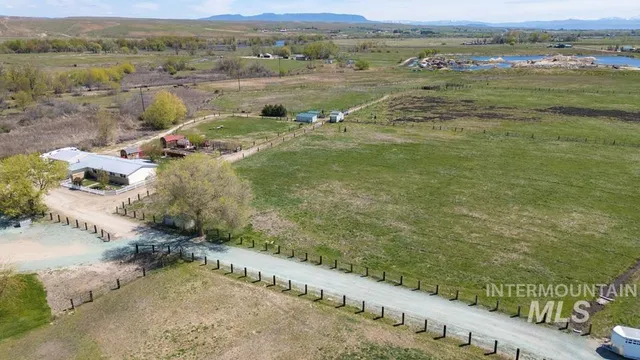 $785,000 | 6110 Highway 52, New Plymouth, ID 83655