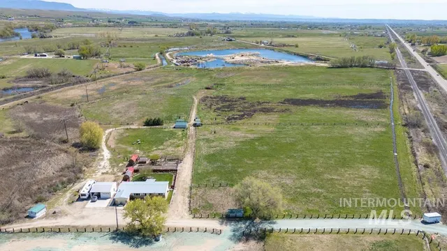 $785,000 | 6110 Highway 52, New Plymouth, ID 83655