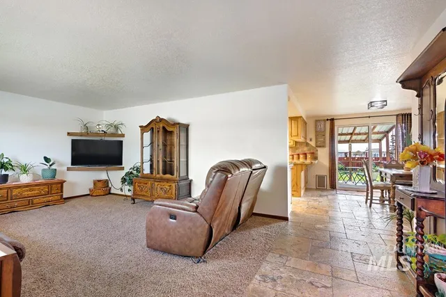 $785,000 | 6110 Highway 52, New Plymouth, ID 83655