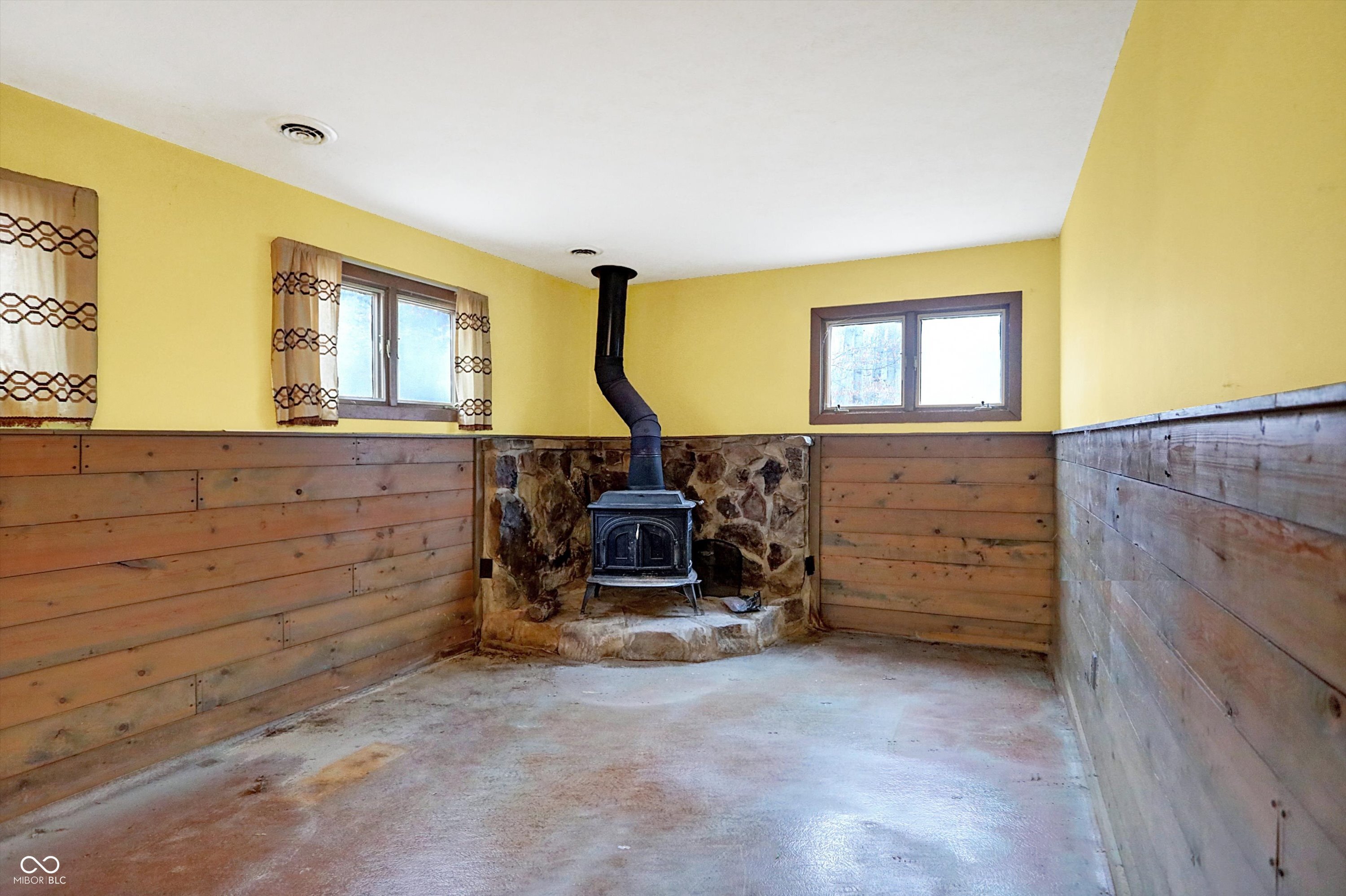 13832 West Old Nashville Road Columbus, IN 47201 - Photo 15 of 30