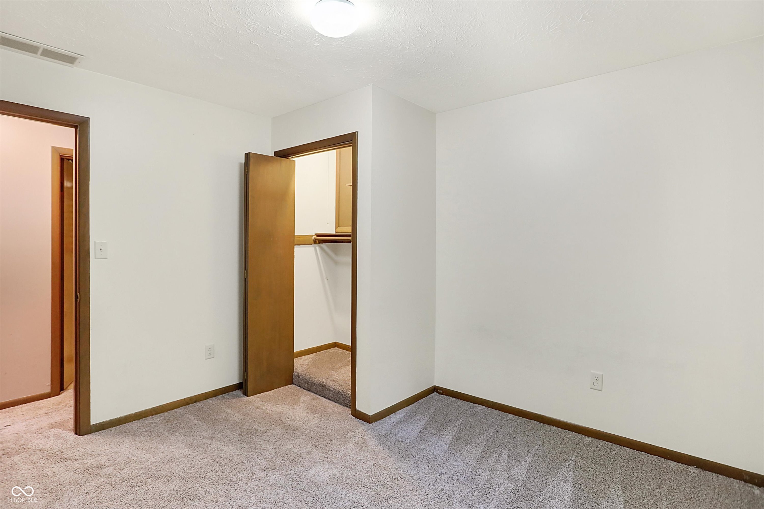 13832 West Old Nashville Road Columbus, IN 47201 - Photo 17 of 30