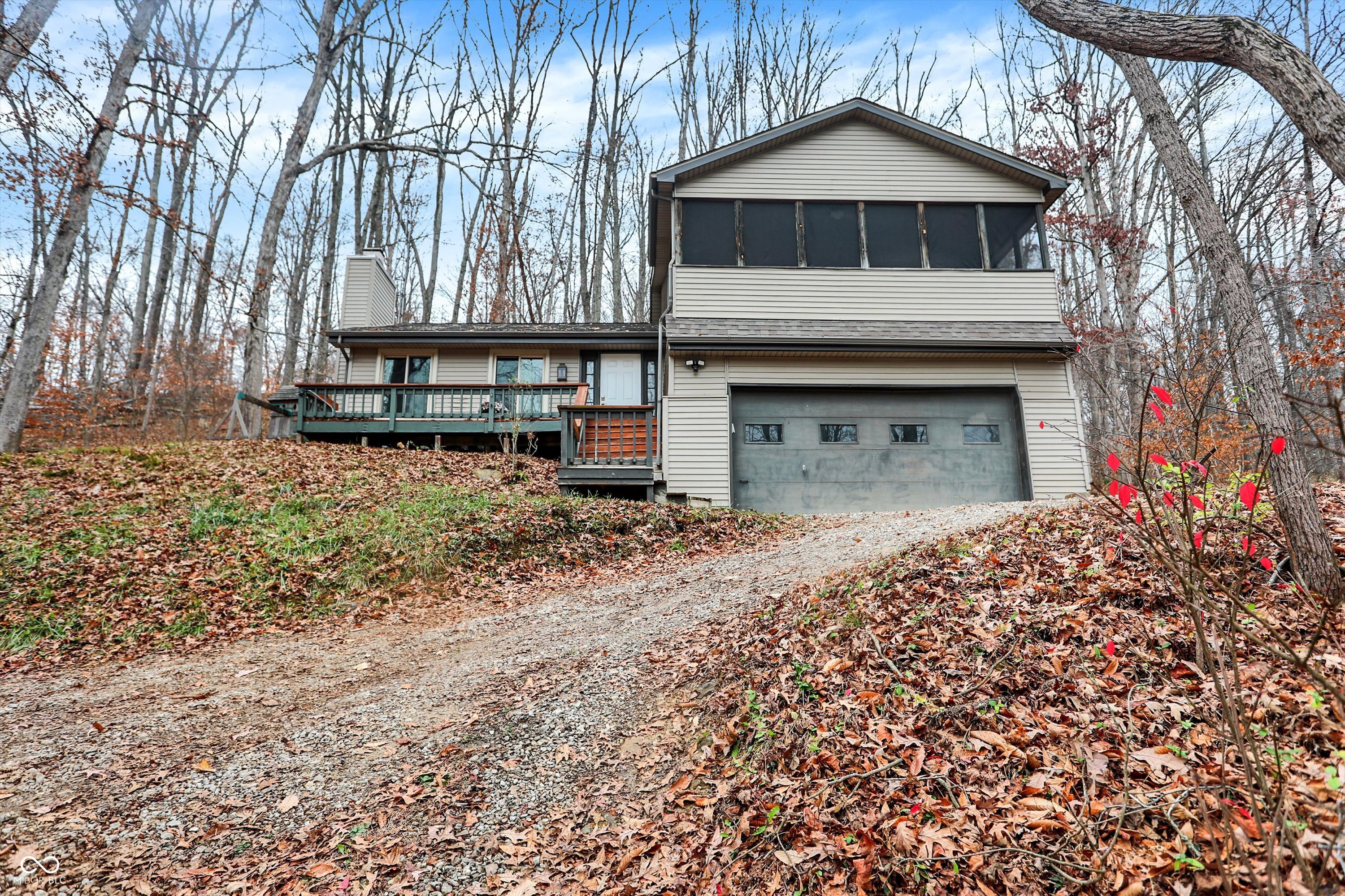 13832 West Old Nashville Road Columbus, IN 47201 - Photo 2 of 30