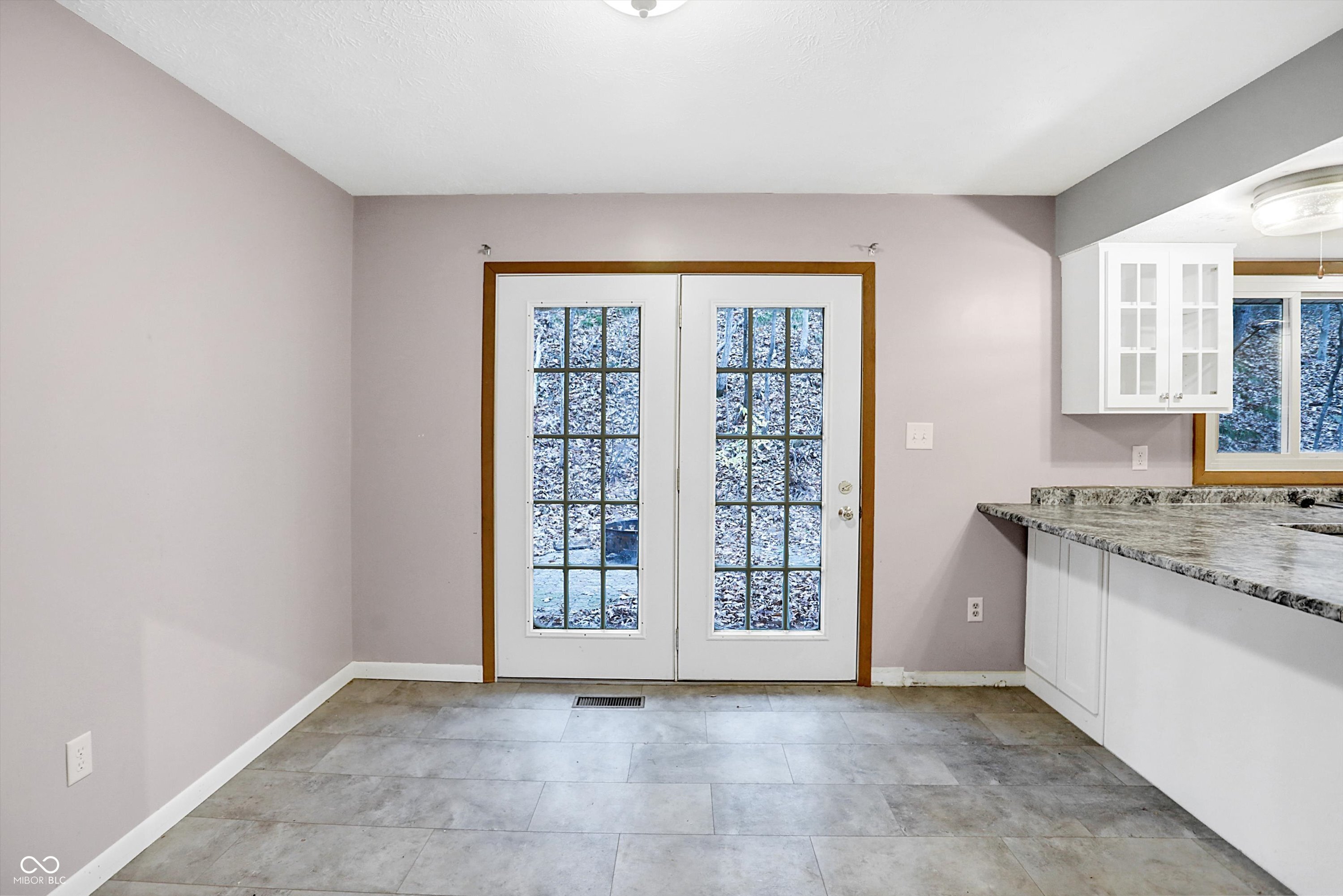 13832 West Old Nashville Road Columbus, IN 47201 - Photo 7 of 30