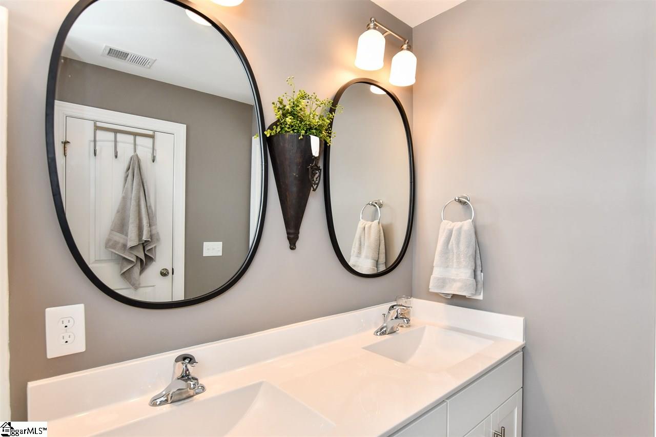 44 Arnold Mill Road Simpsonville, SC 29680 - Photo 30 of 36 Gallery Image 30