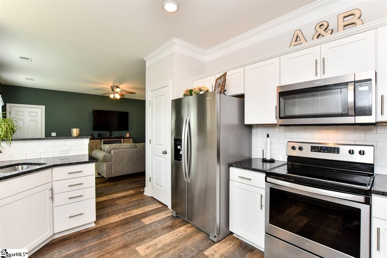 44 Arnold Mill Road Simpsonville, SC 29680 - Photo 10 of 36 Gallery Image 10