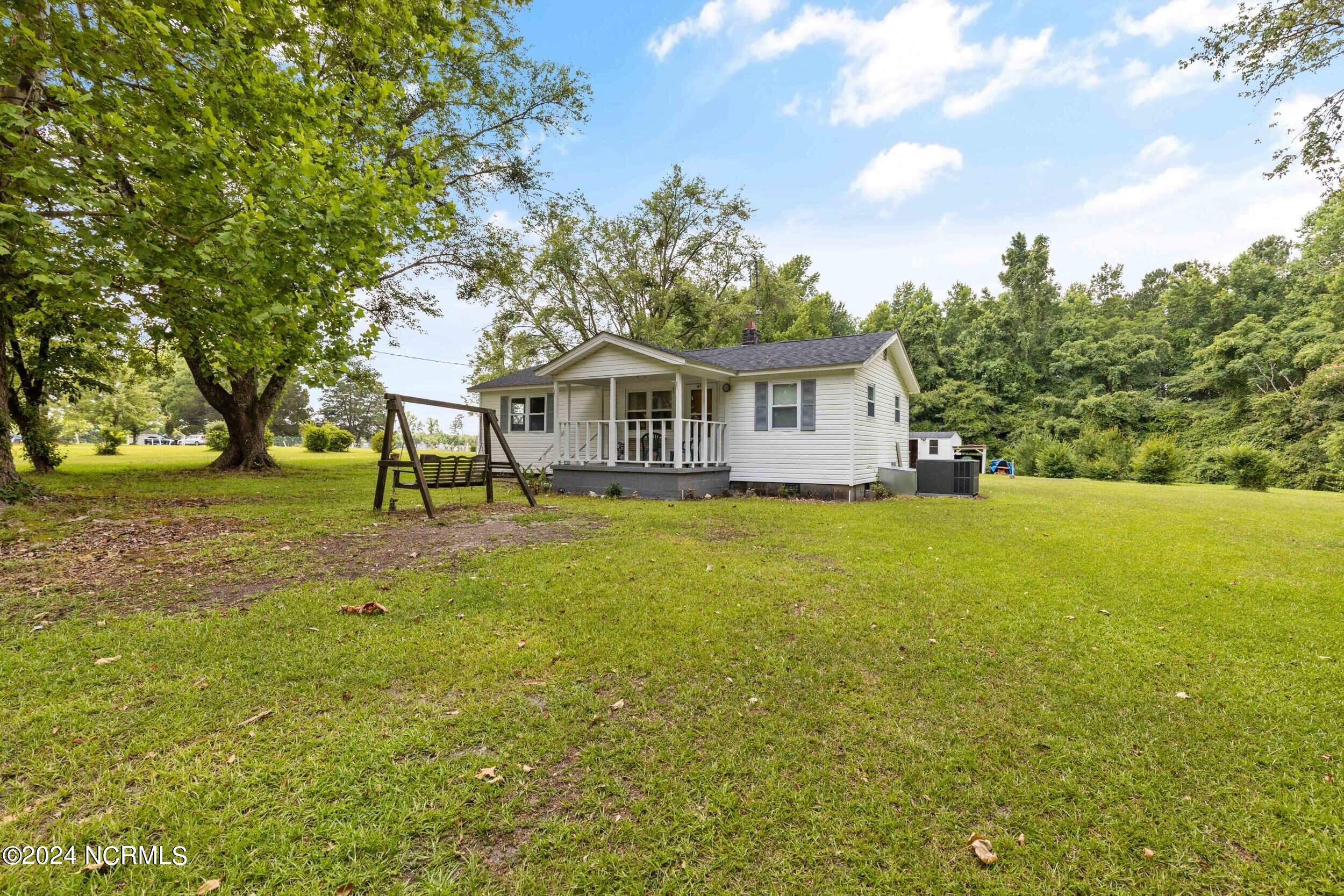 67 Reeves Lane Delco, NC 28436 - Photo 4 of 36 67reevesln_00003