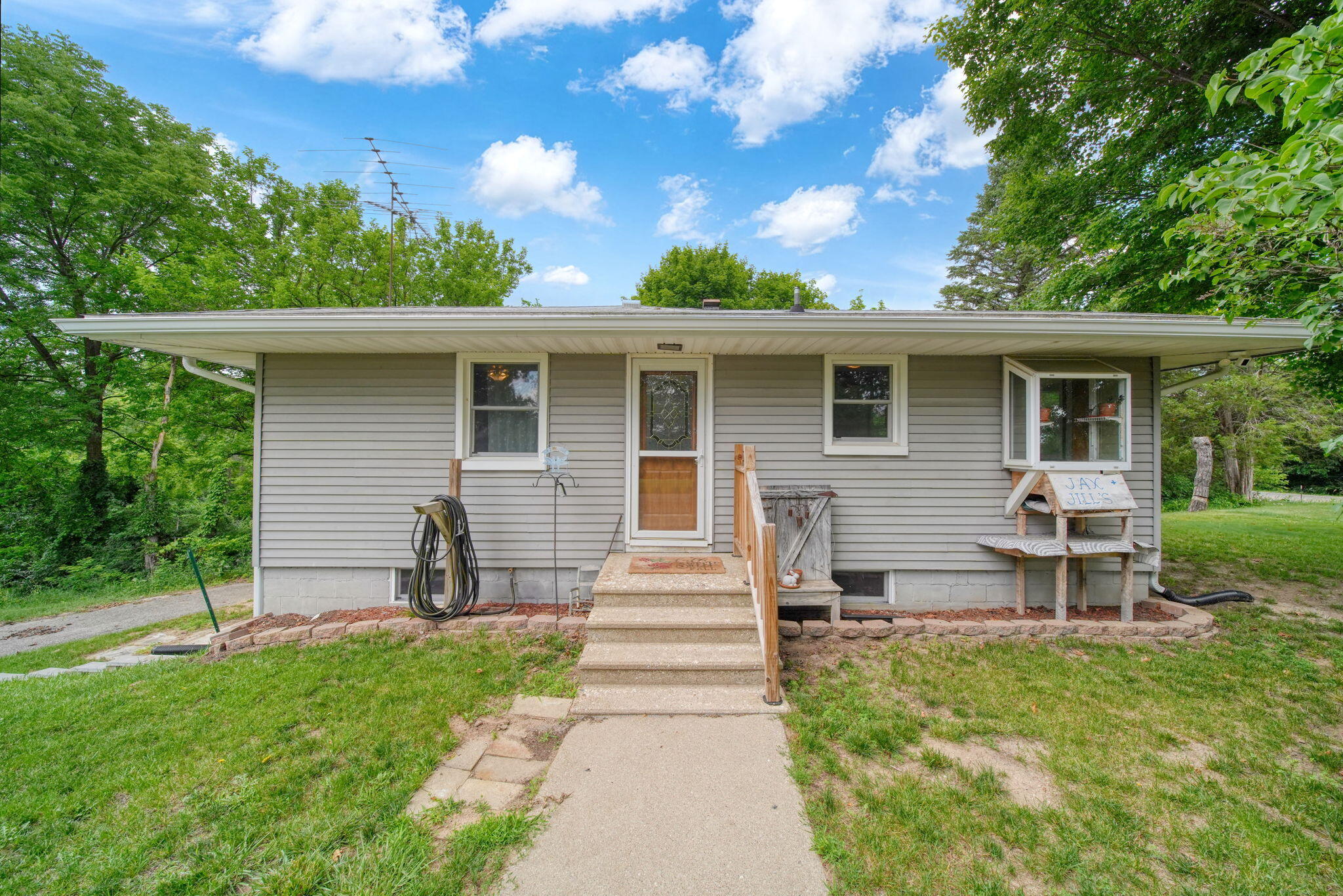 3930 Hoyer Road Jackson, MI 49201 - Photo 3 of 53 3