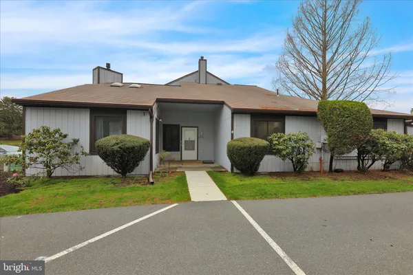 $229,900 | 72 Azalea Way, Reading, PA 19606