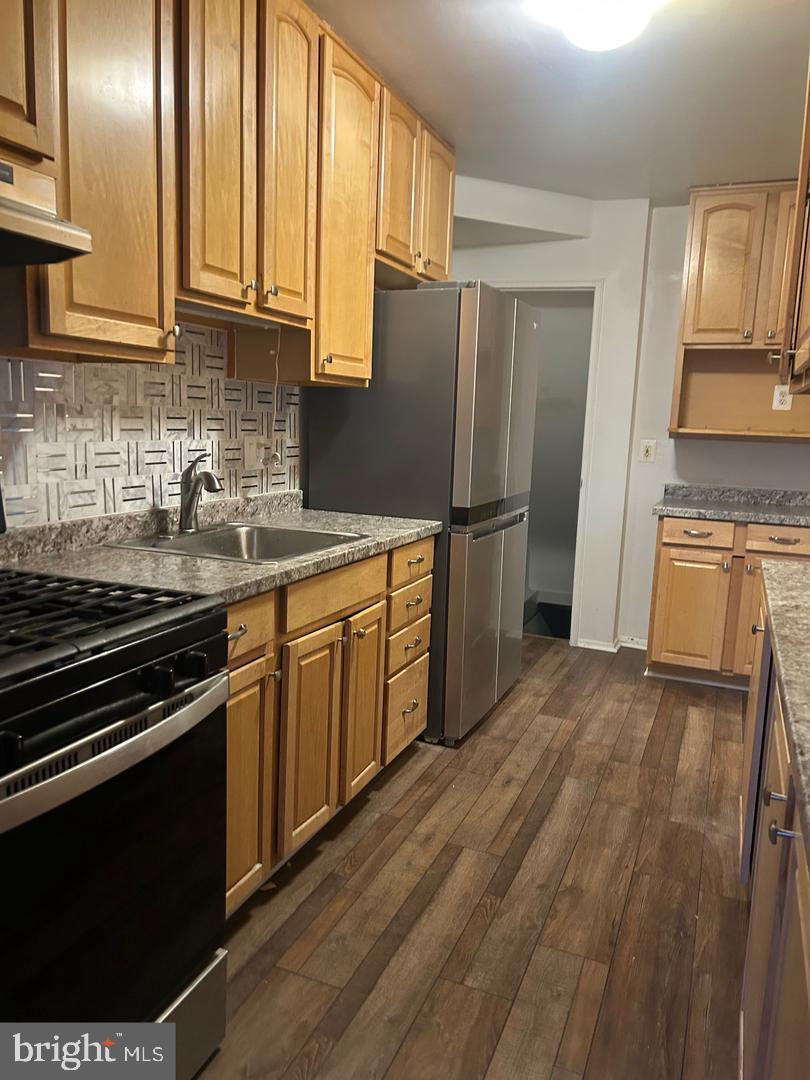 118 Urell Place Northeast Washington, DC 20011 - Photo 4 of 25