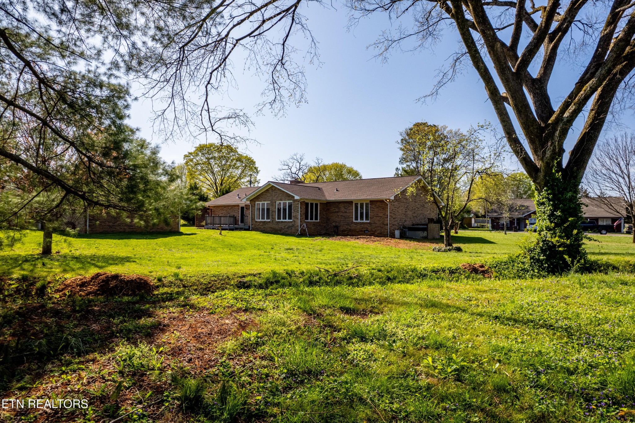 3941 Simpson Road Lenoir City, TN 37772 - Photo 27 of 35 a front view of house with yard and green space