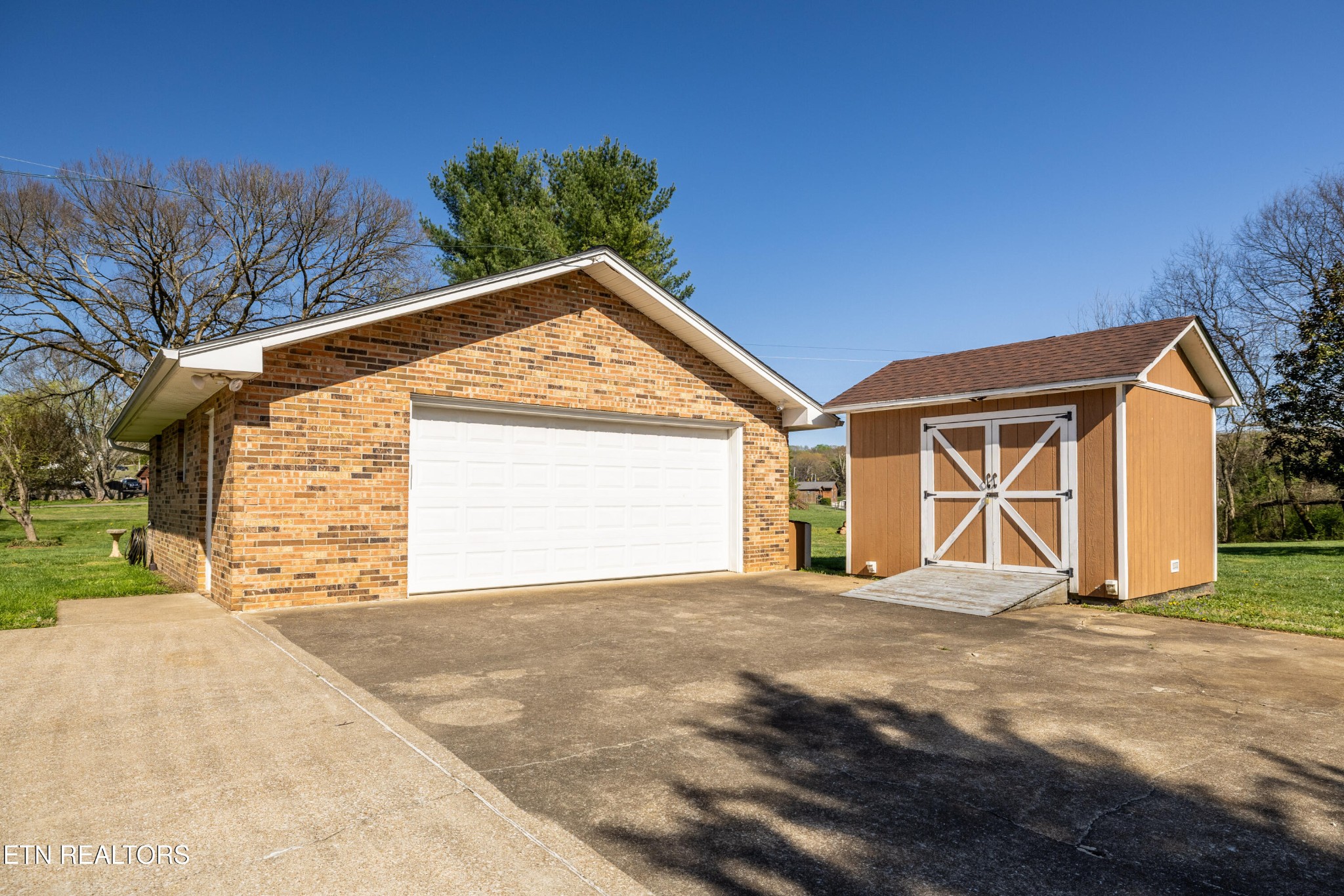 3941 Simpson Road Lenoir City, TN 37772 - Photo 31 of 35 a view of outdoor space and yard