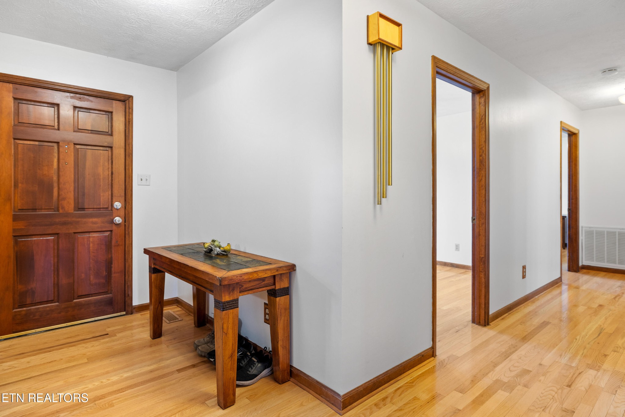 3941 Simpson Road Lenoir City, TN 37772 - Photo 6 of 35 a room with furniture and mirror