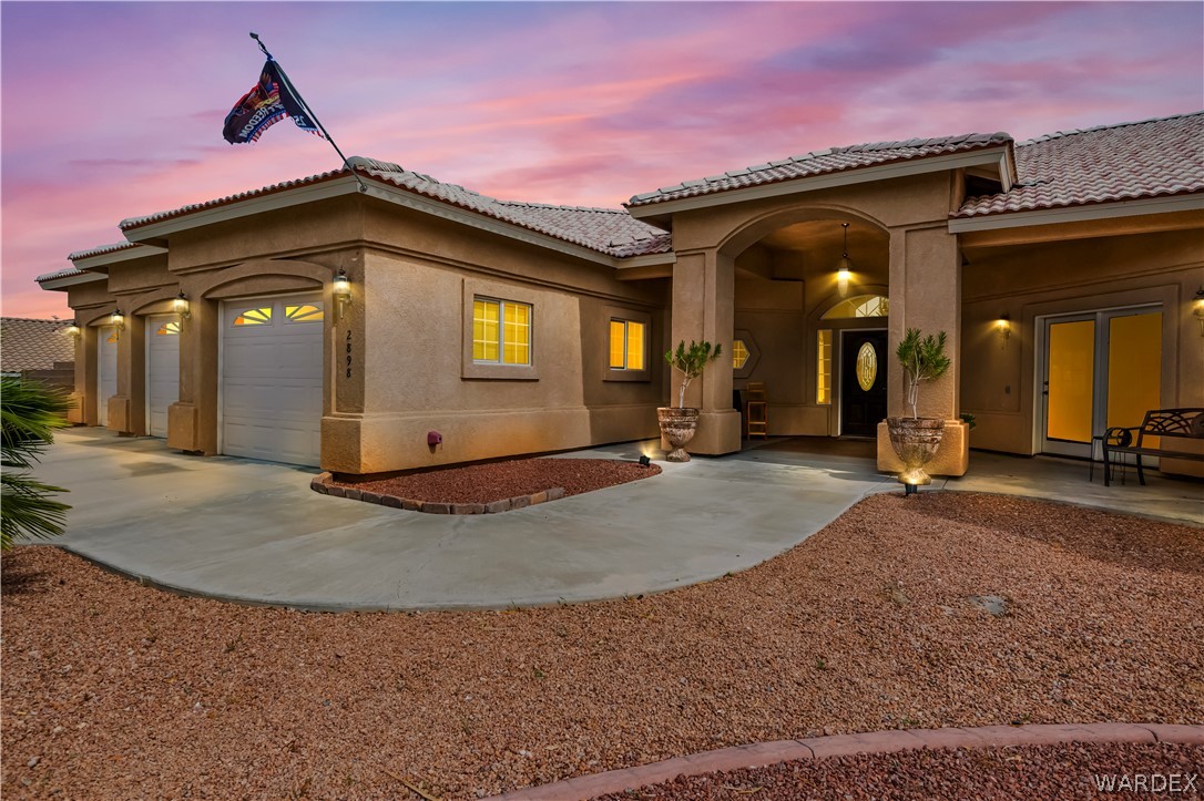 2898 Mountain Trail Road Kingman, AZ 86401 - Photo 3 of 75