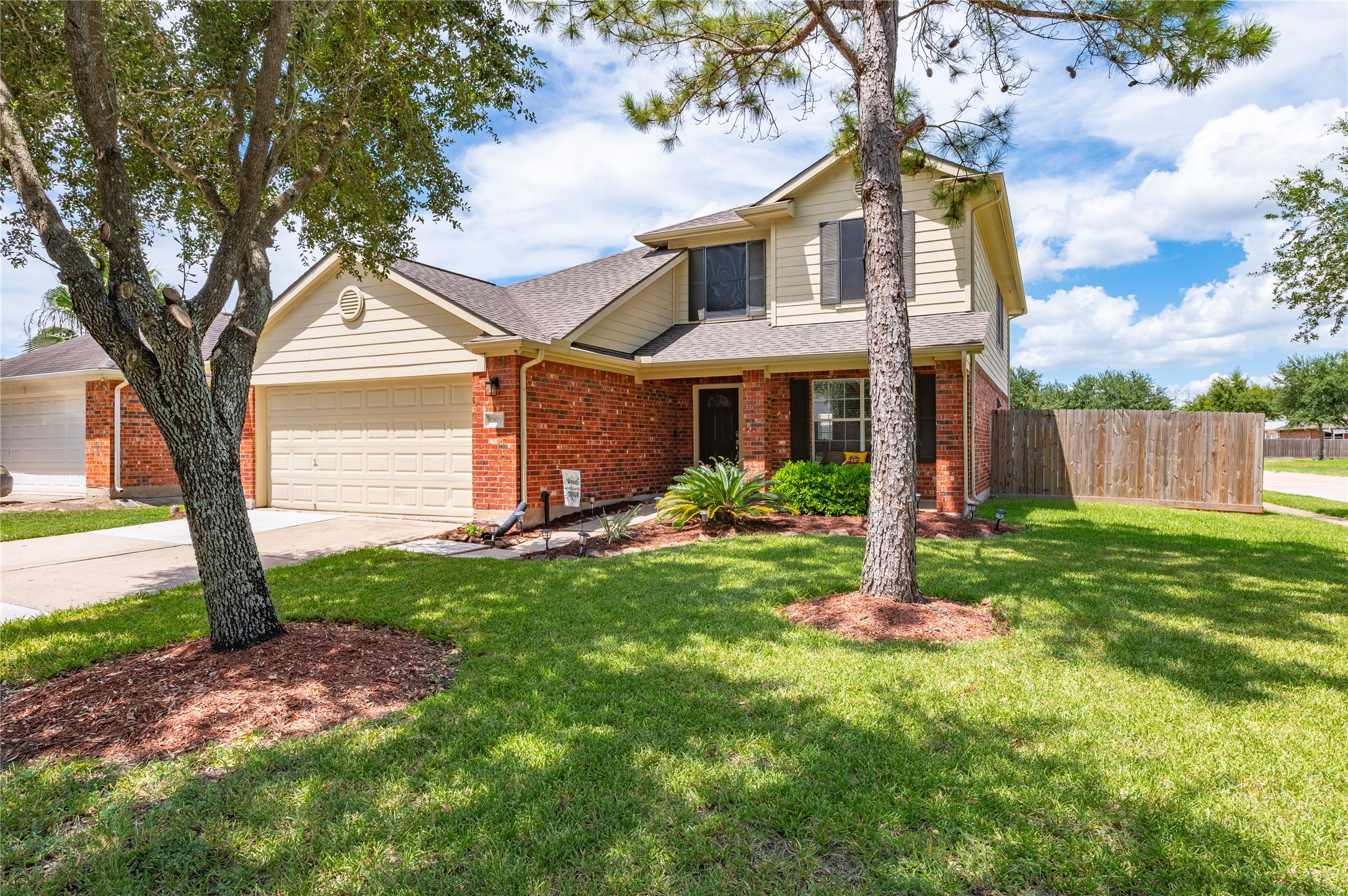 13601 Trail Meadow Lane Rosharon, TX 77583 - Photo 4 of 33 Gallery Image 4