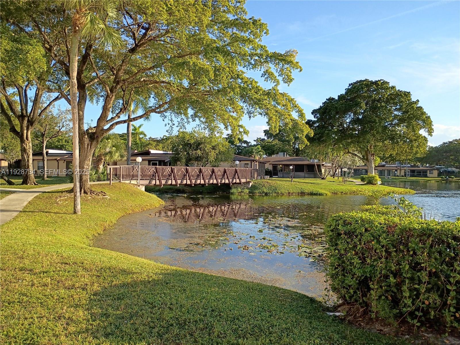 151 Berkley Road, Unit 308 Hollywood, FL 33024 - Photo 6 of 61 Gallery Image 6