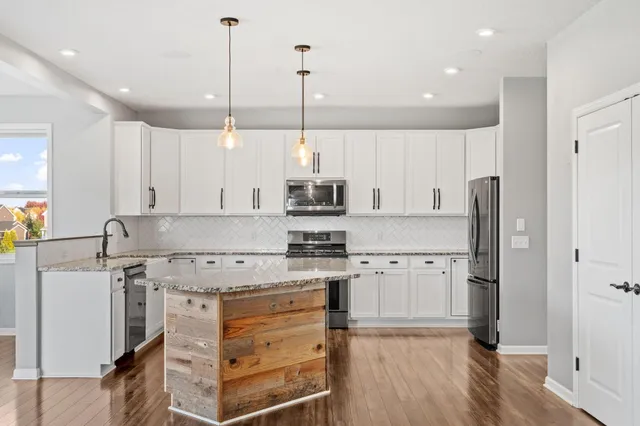 $559,900 | 1244 Crosswinds Way, Waconia, MN 55387