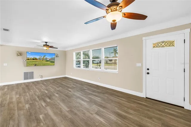 $420,000 | 6830 35th Avenue North, St. Petersburg, FL 33710