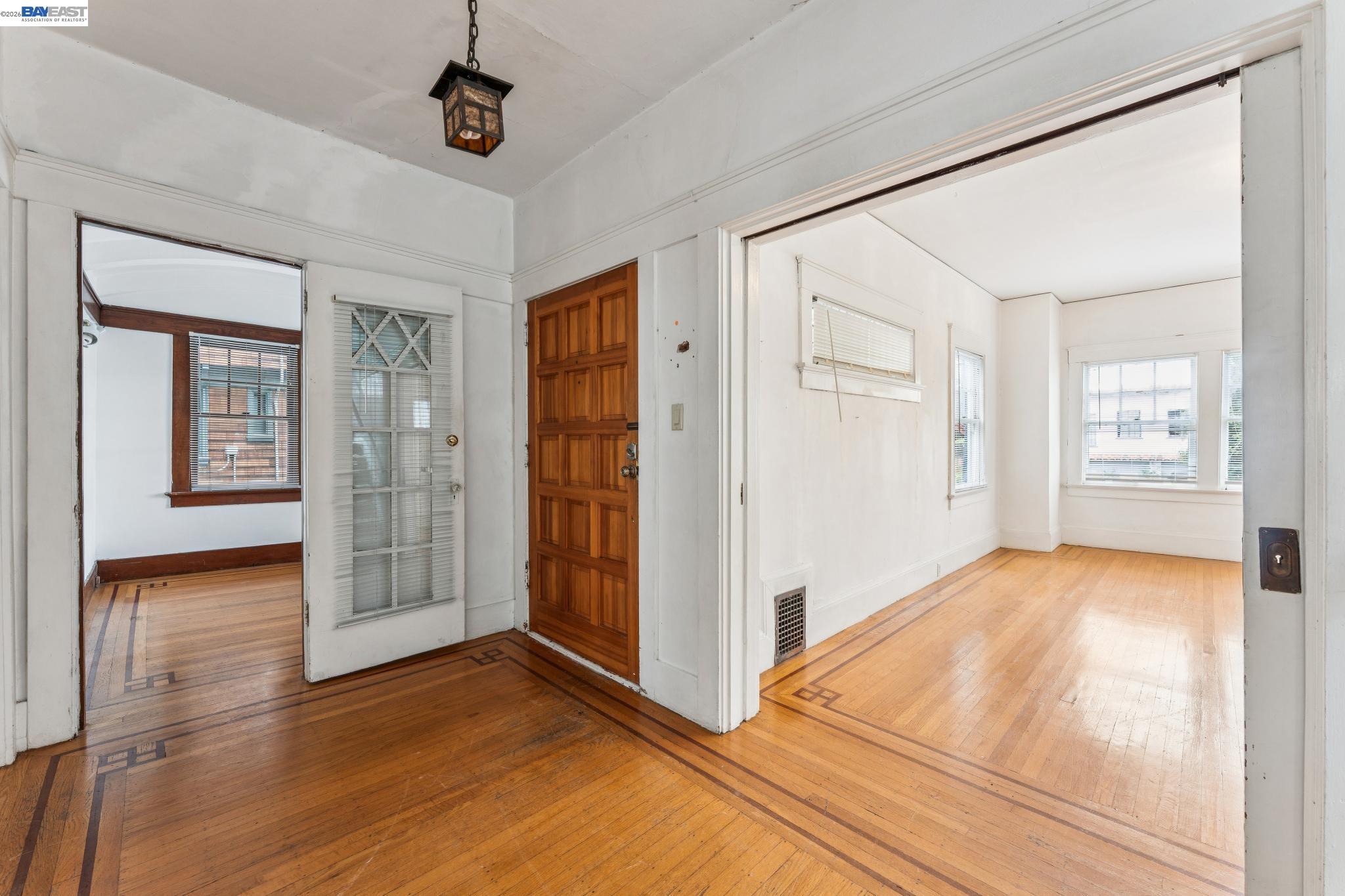 2643 Stuart Street Berkeley, CA 94705 - Photo 8 of 59