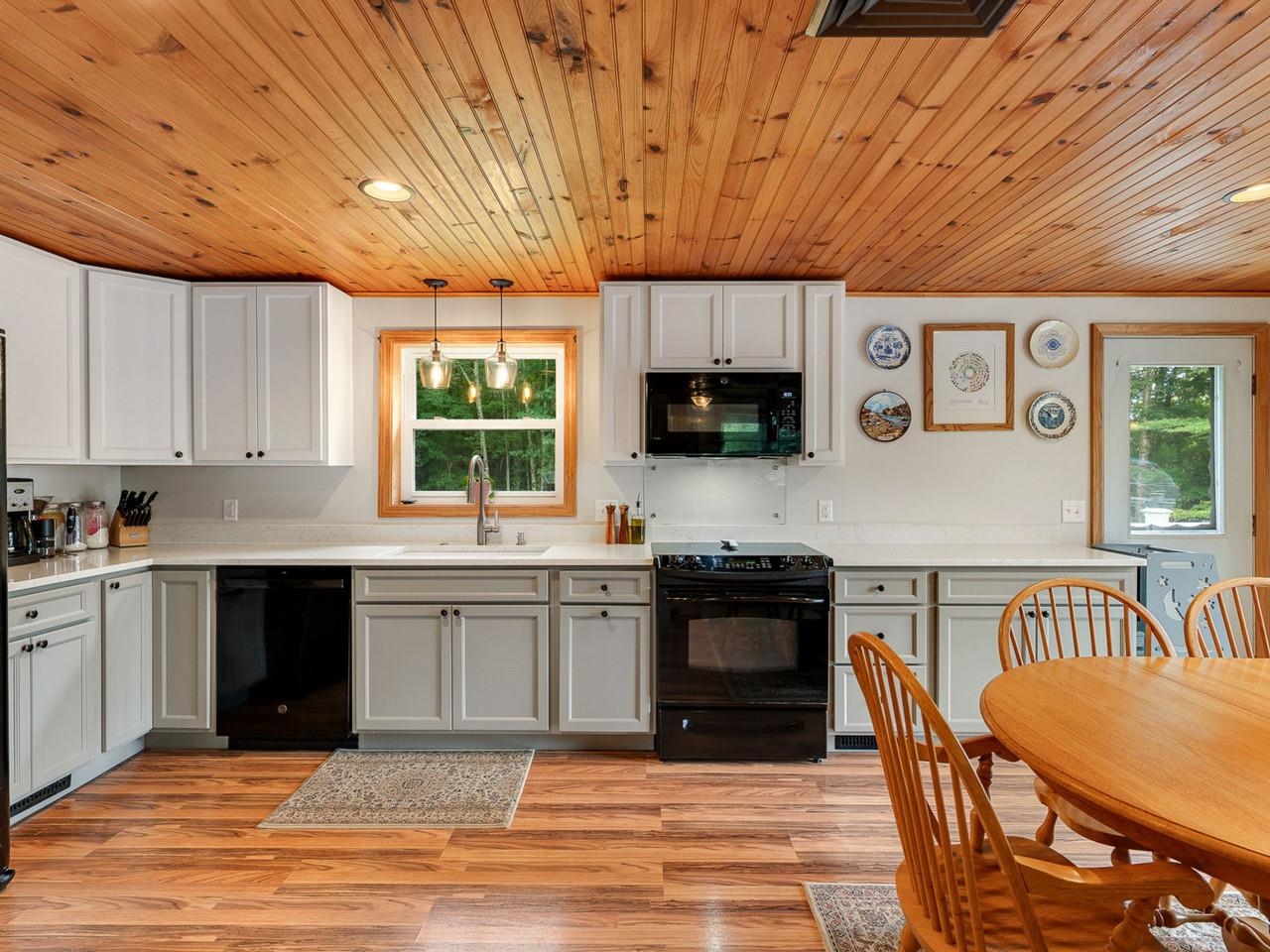 102 North Spruce Haven Road Waterbury, VT 05677 - Photo 7 of 58 Gallery Image 7