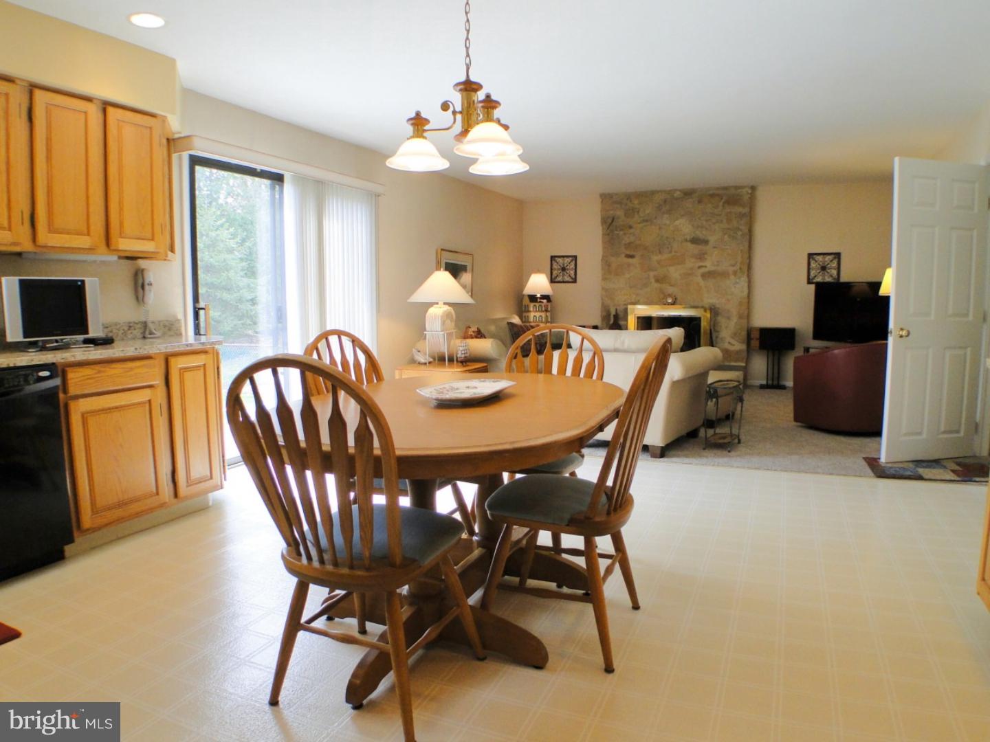 760 West Rolling Road Springfield, PA 19064 - Photo 9 of 25 Kitchen