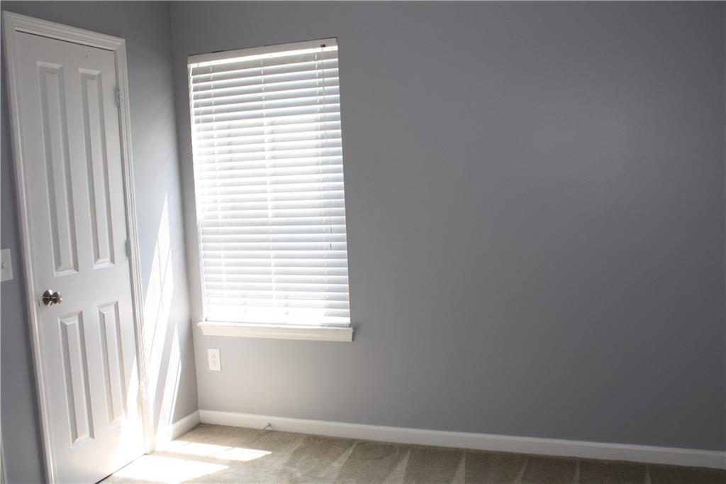 5694 Yorktown Road Plainfield, IN 46168 - Photo 12 of 21 Gallery Image 12