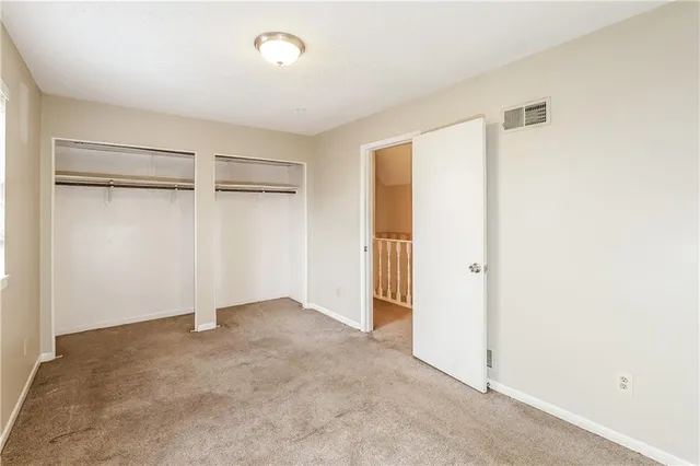 $2,275 | 6708 North Fisk Avenue, Kansas City, MO 64151