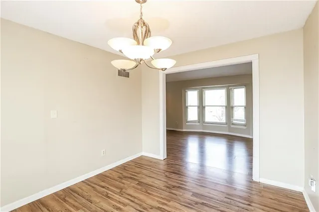 $2,275 | 6708 North Fisk Avenue, Kansas City, MO 64151