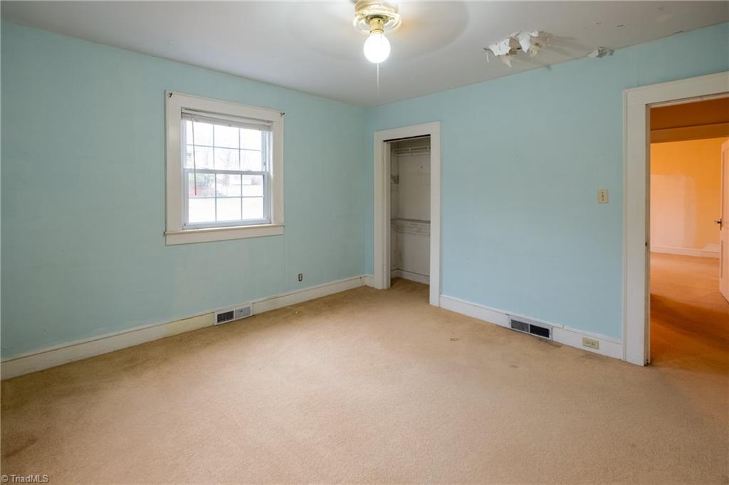 4321 Hicone Road Greensboro, NC 27405 - Photo 19 of 38
