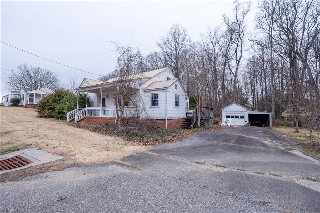 4321 Hicone Road Greensboro, NC 27405 - Photo 2 of 38