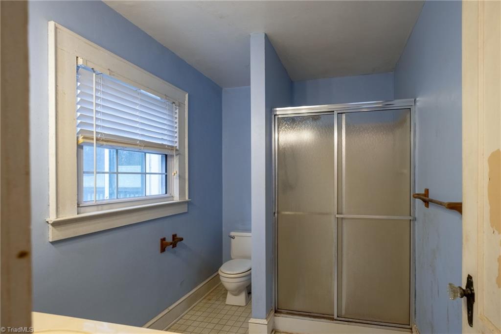 4321 Hicone Road Greensboro, NC 27405 - Photo 24 of 38